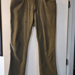G.H Bass & Co Mens Pants Olive (36W)